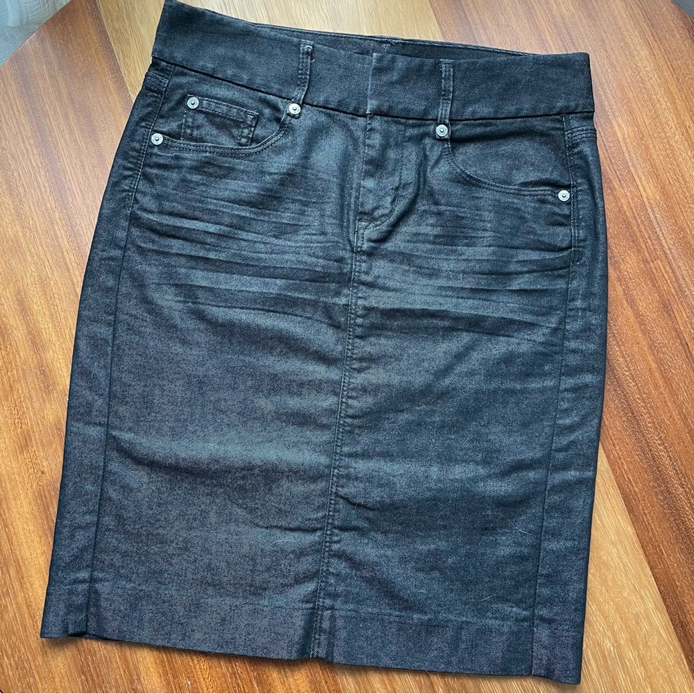 GAP Sz 0 Denim Knee-Length Skirt Black Stone Rinse
